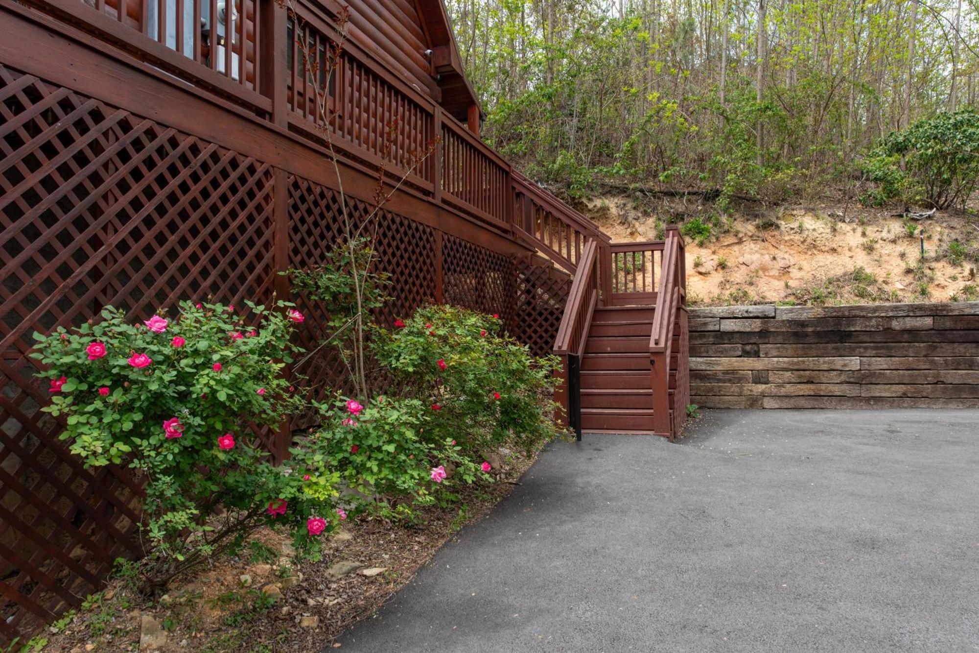 The Buckhorn By Stony Brook Cabins Gatlinburg Exterior photo